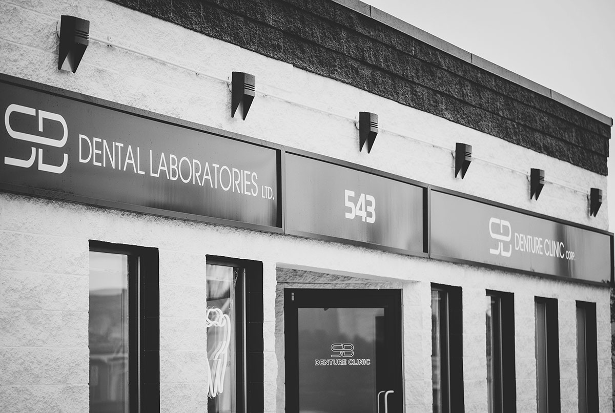 The front facade of the SB Dental Laboratories clinic